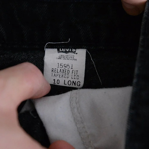 Vintage Levi's Orange Tag Distressed Relaxed Fit Cut Off Shorts Model 15951 10 - Picture 9 of 11